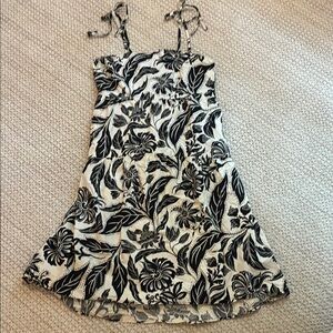 Who What Wear Black and Cream Floral Tiered Dress Size L